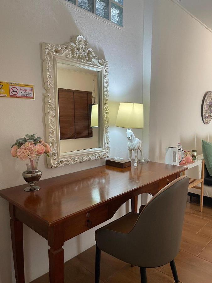 Rynn Hotel Trat Luaran gambar