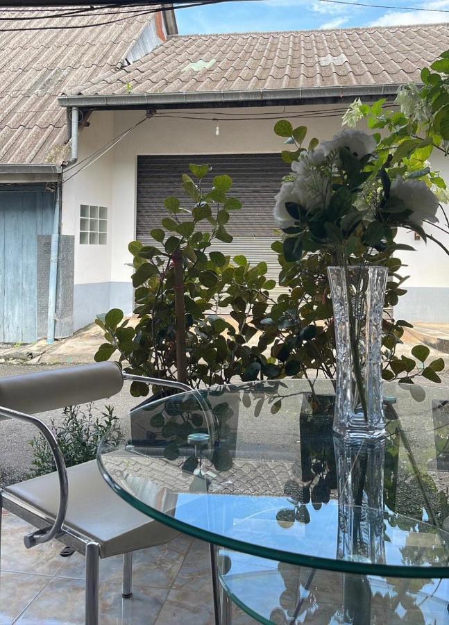 Rynn Hotel Trat Luaran gambar