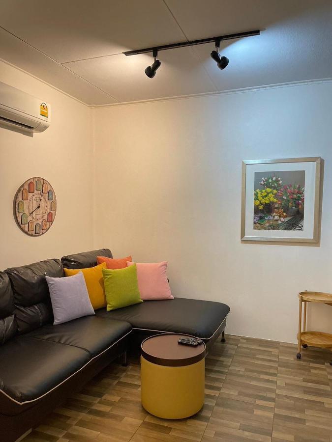 Rynn Hotel Trat Luaran gambar