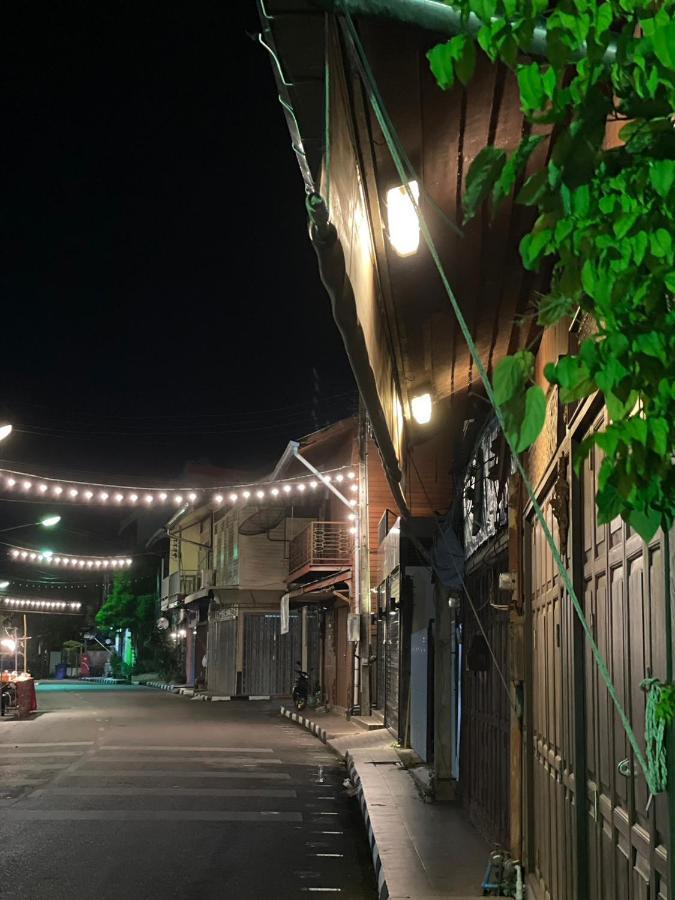 Rynn Hotel Trat Luaran gambar